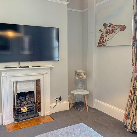 Arden Villa, Sleeps 8, Moments From The Golden Sandy Beach Of Ryde Ryde  Exterior foto