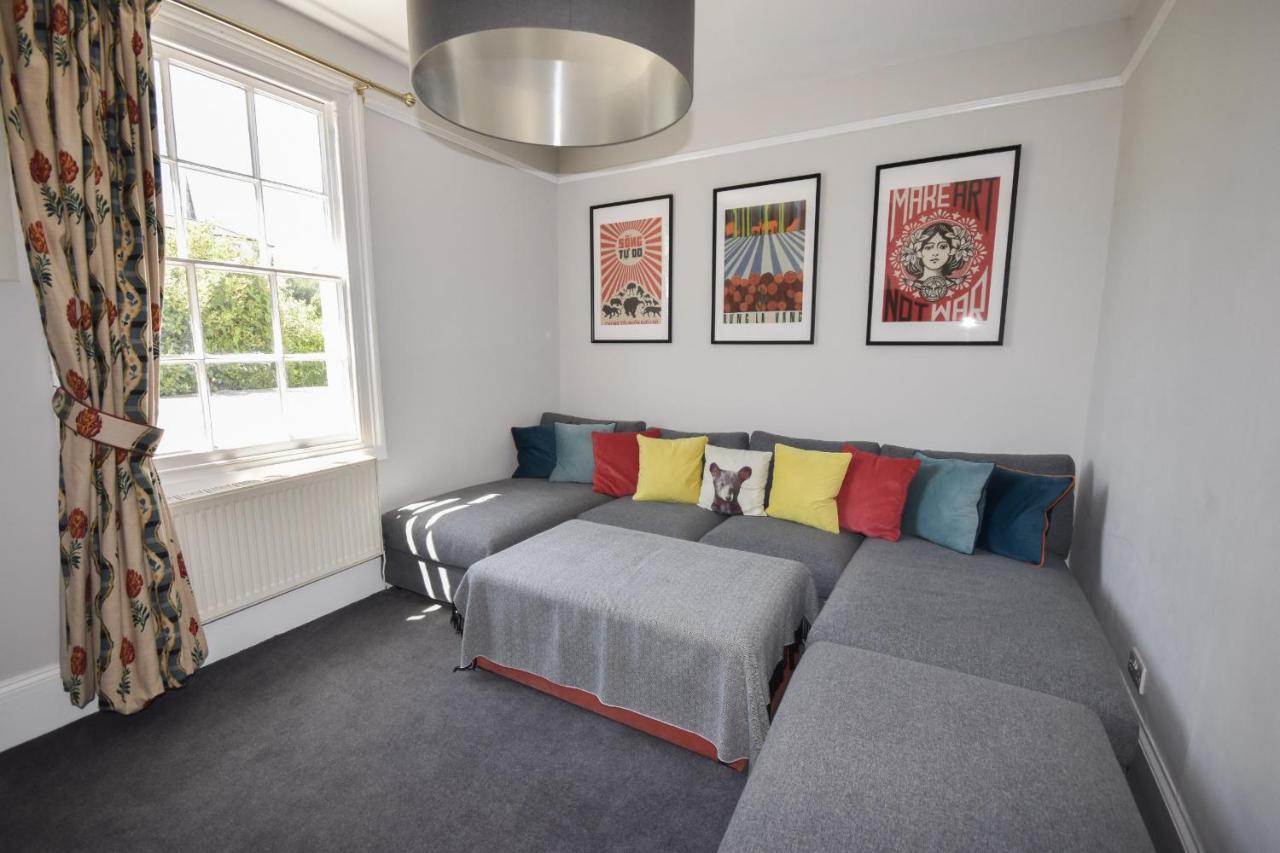 Arden Villa, Sleeps 8, Moments From The Golden Sandy Beach Of Ryde Ryde  Exterior foto