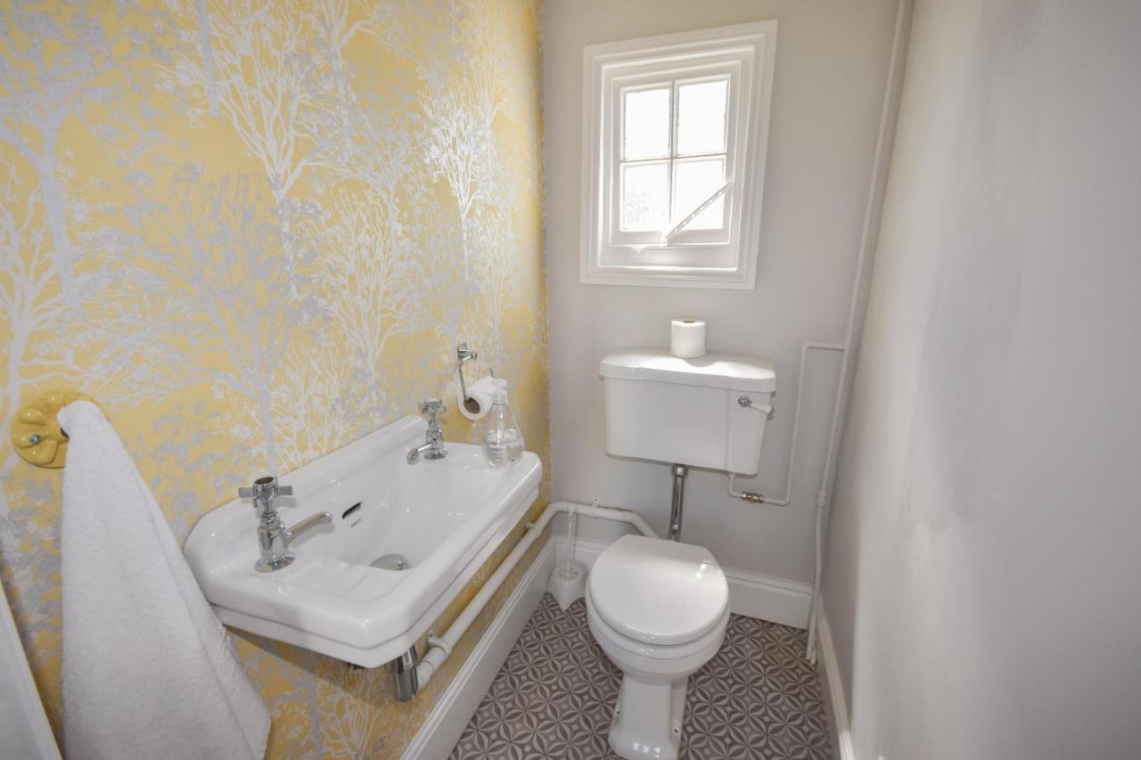 Arden Villa, Sleeps 8, Moments From The Golden Sandy Beach Of Ryde Ryde  Exterior foto